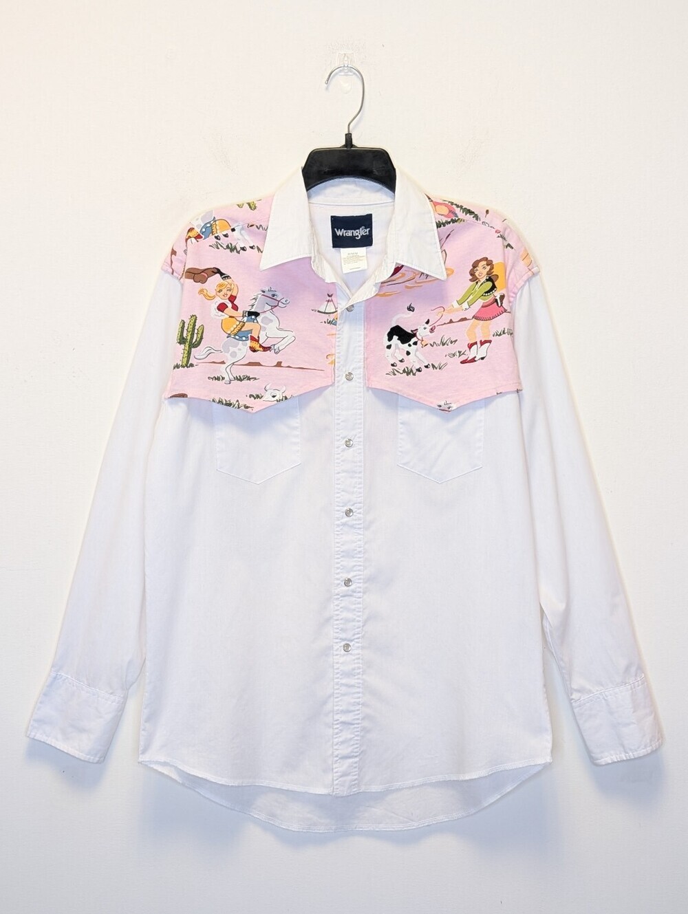 Wrangler Rare Pearl Snap Western Shirt Pink Cowgirl Novelty Print Yoke M